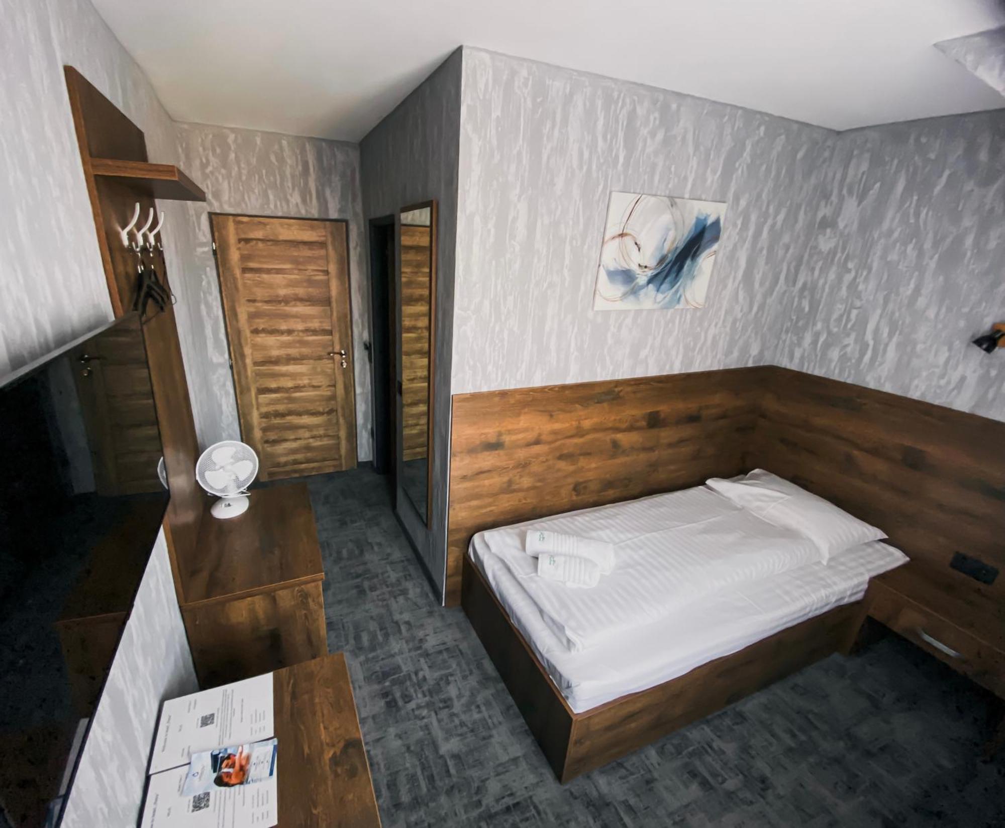 Hotel Petra Hrabusice Exterior photo