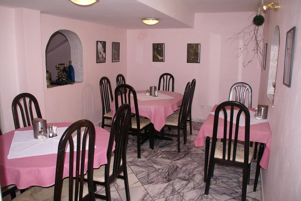 Hotel Petra Hrabusice Exterior photo